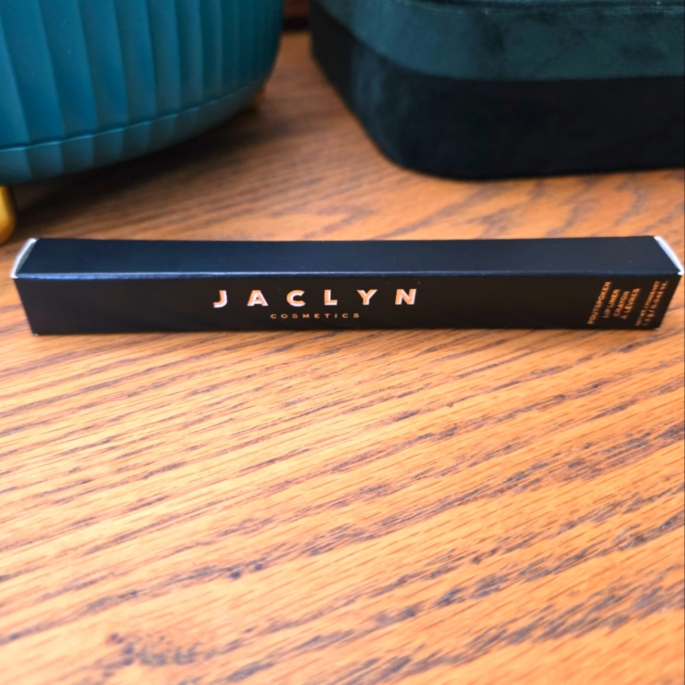 Jaclyn Hill cosmetics lip liner, new never used makeup. Lip liner, Jaclyn Hill